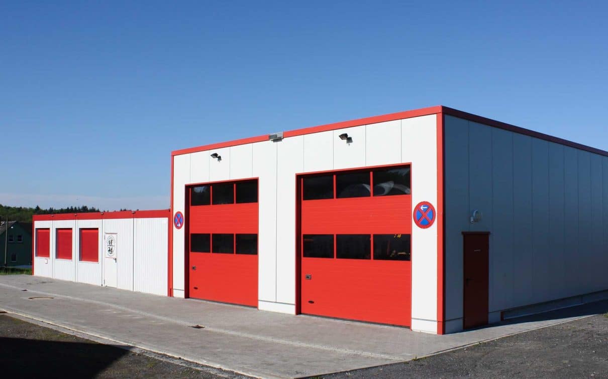 Fahrzeughalle für Feuerwehr