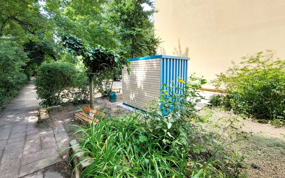 Gardenboxx Gerätehaus mit partieller Holzverkleidung