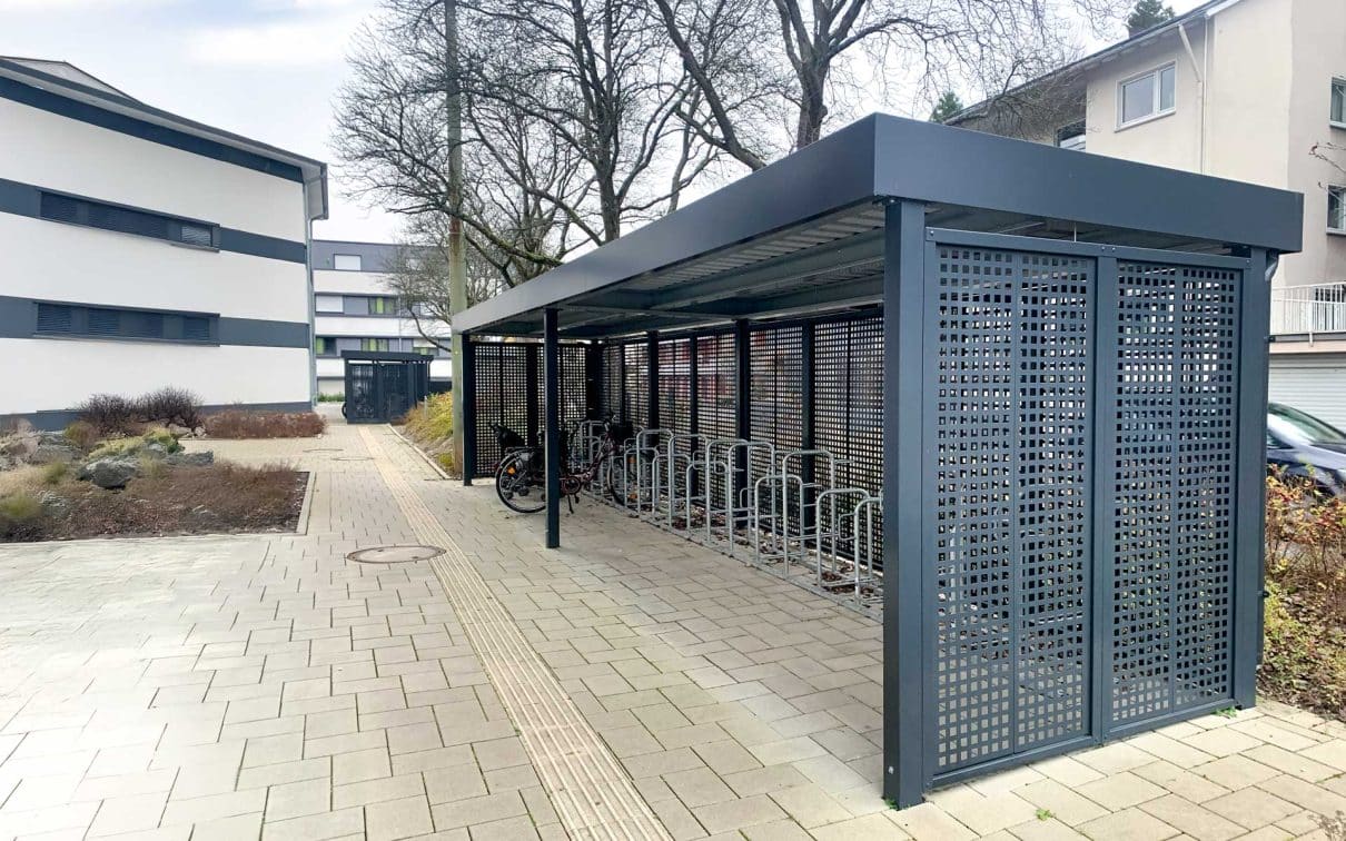 Fahrradunterstand, Fahrradeinhausung mit Quadratlochung von Siebau