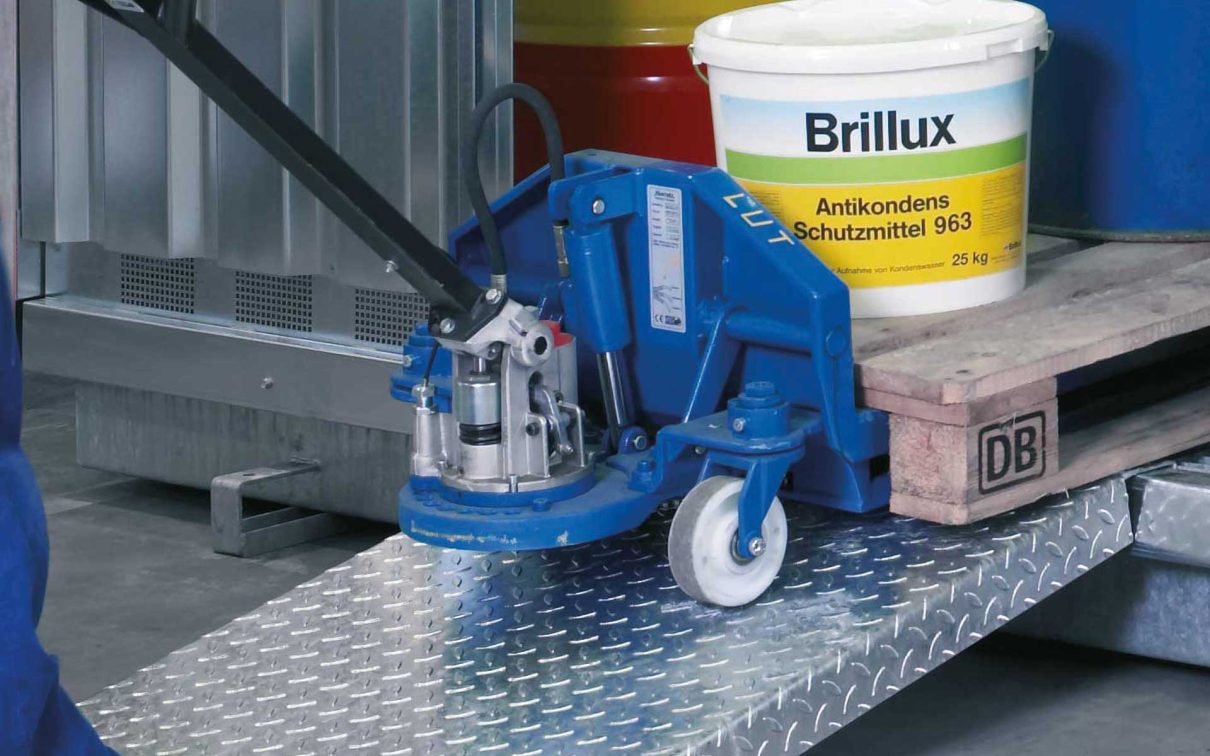 Zubehör Auffahrrampe für Materialcontainer